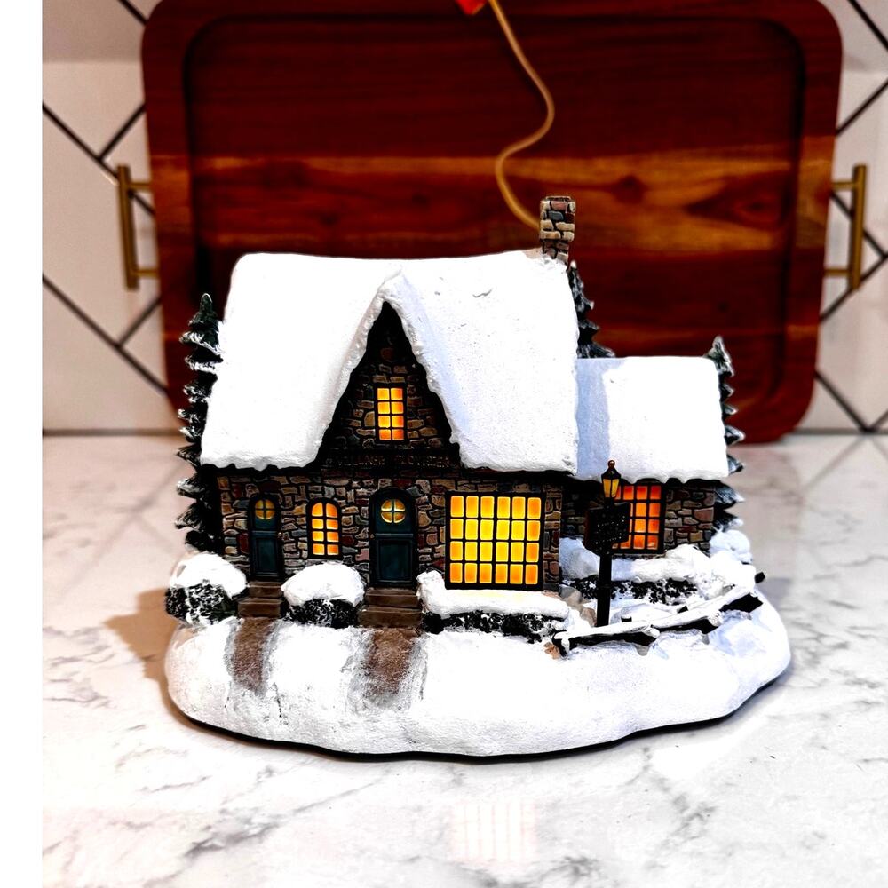 Thomas Kinkade's Village Christmas Village Clothier by Hawthorne Village 2002
